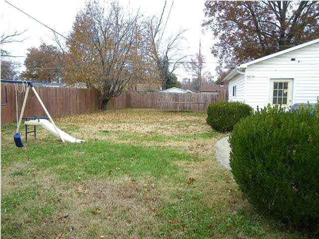 1512 Waggoner Ave, Evansville, IN 47714 photo 9