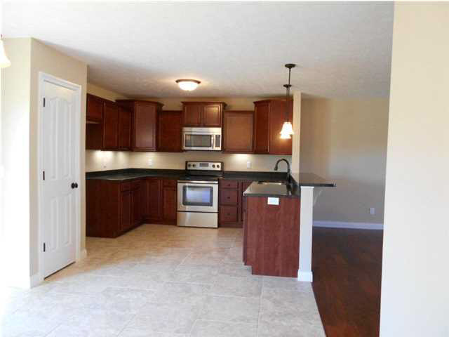 8930 Wynnfield Dr, Evansville, IN 47725 photo 2