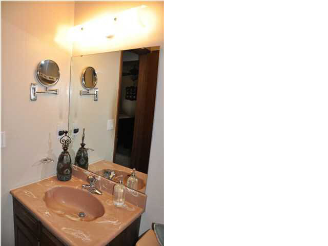 513 Strawberry Hill Rd, Evansville, IN 47711 photo 16