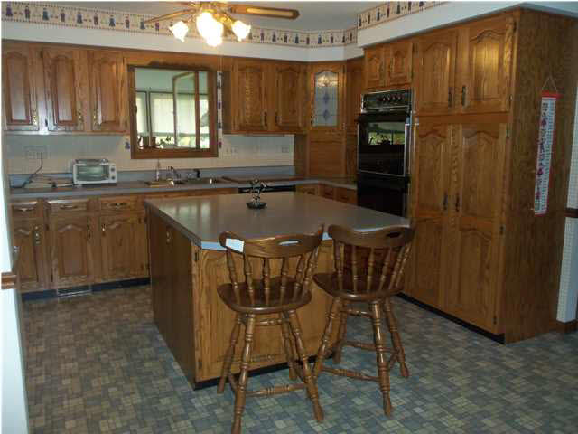 5 Gerald Dr, Washington, IN 47501 photo 3