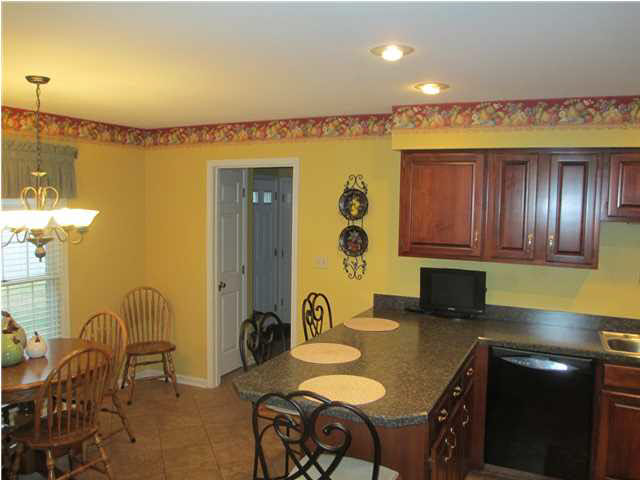 6340 Chestnut Ct, Evansville, IN 47715 photo 5