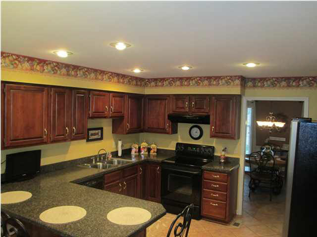 6340 Chestnut Ct, Evansville, IN 47715 photo 4