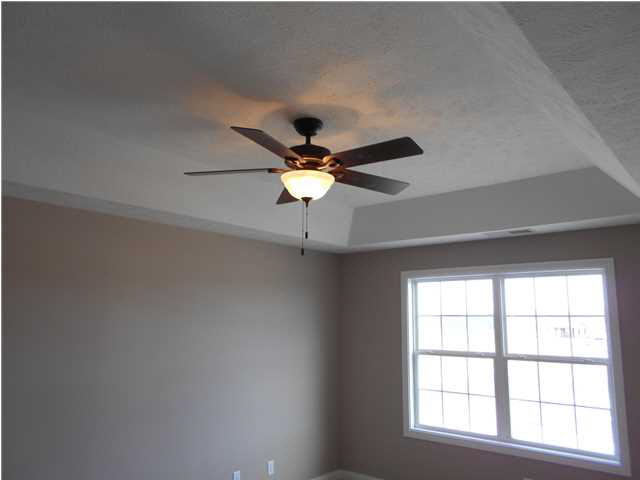 8930 Hartwell Dr, Evansville, IN 47725 photo 6