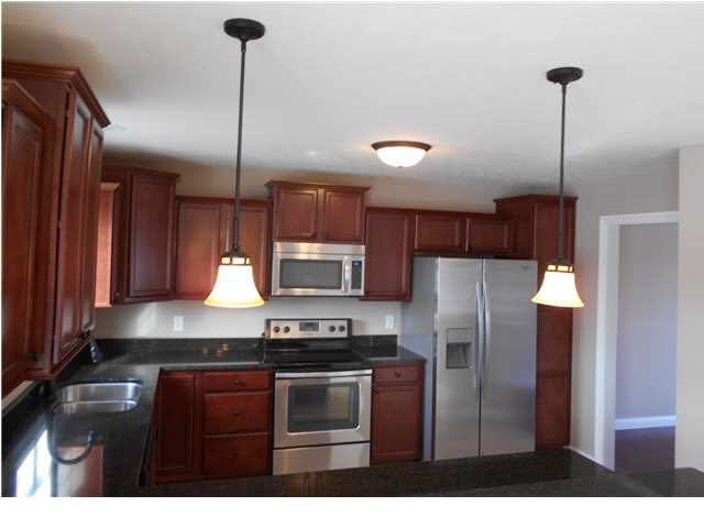 8930 Hartwell Dr, Evansville, IN 47725 photo 3
