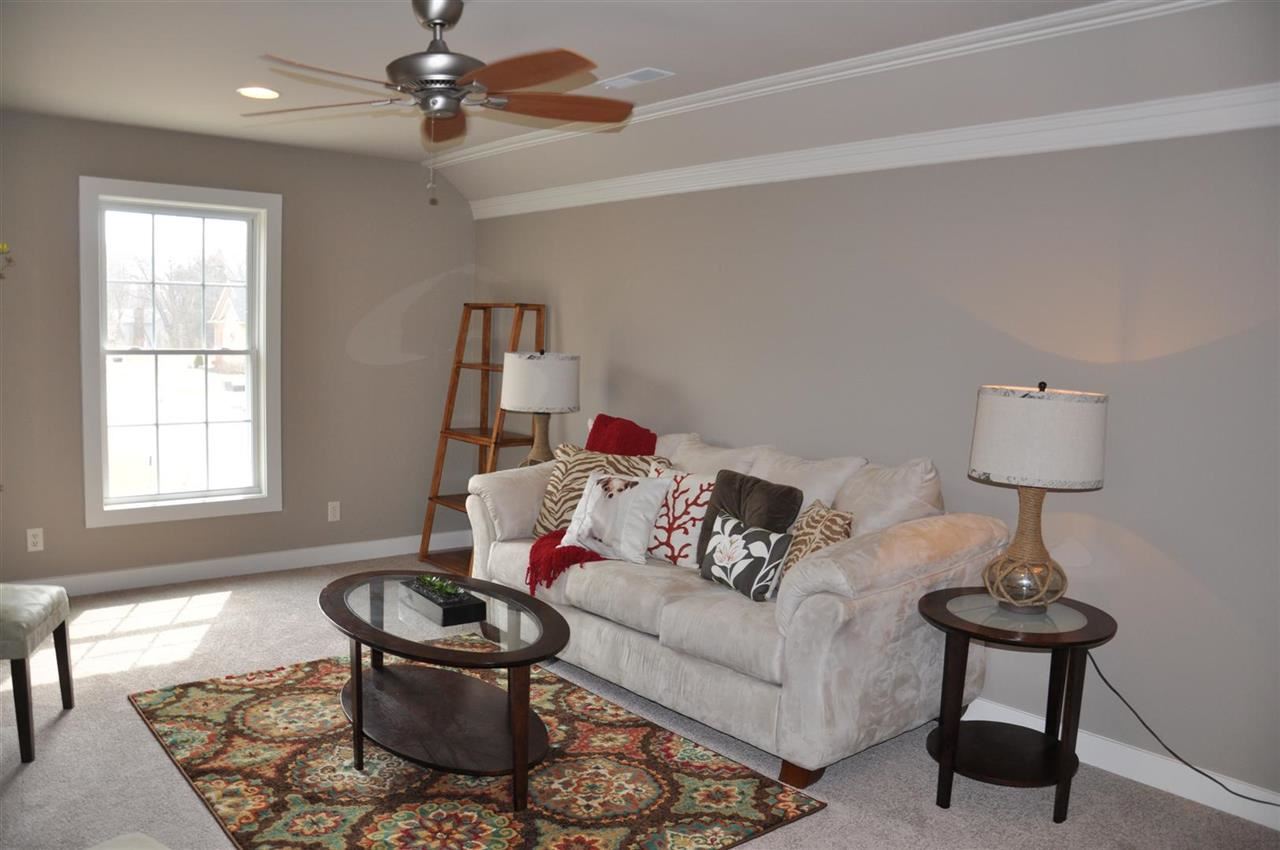 210 Palace Dr, Evansville, IN 47711 photo 28