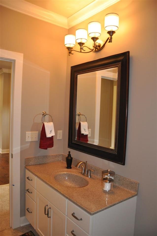 210 Palace Dr, Evansville, IN 47711 photo 25