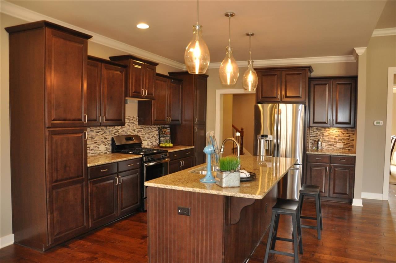 210 Palace Dr, Evansville, IN 47711 photo 10