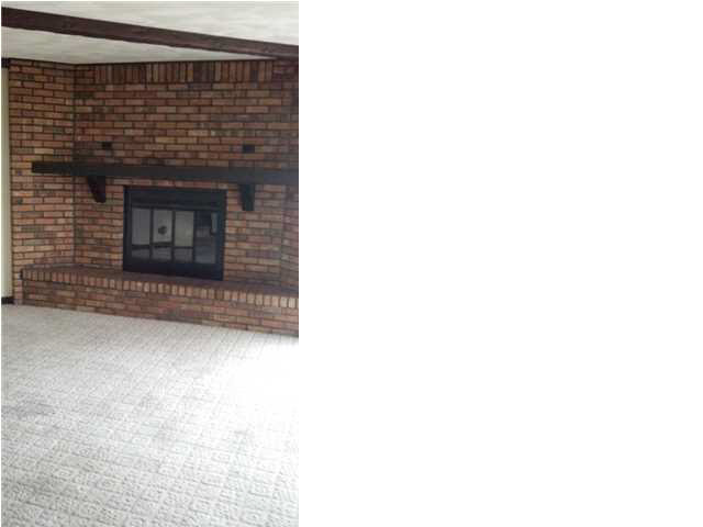 634 Elnora St, Odon, IN 47562 photo 7