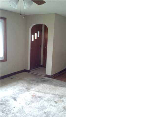 634 Elnora St, Odon, IN 47562 photo 14