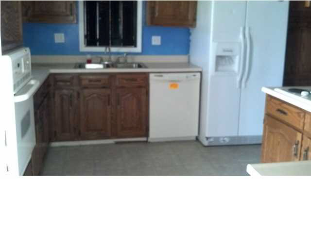 634 Elnora St, Odon, IN 47562 photo 13