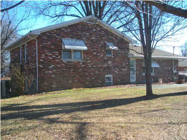 618 Prince Dr, Newburgh, IN 47630 photo 15