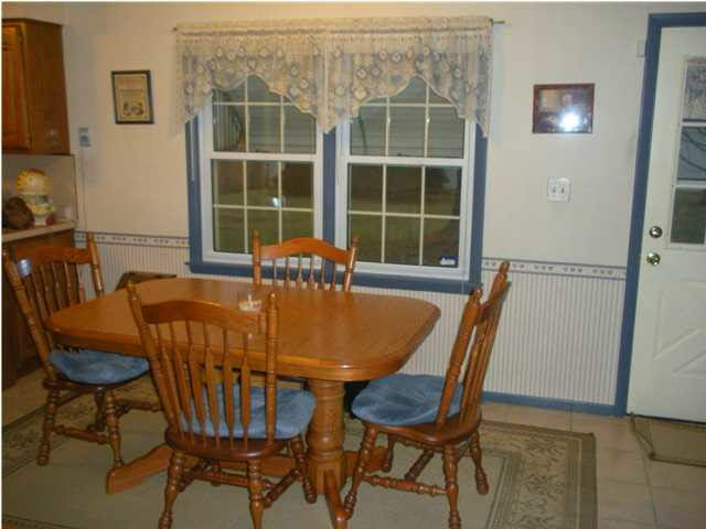 618 Prince Dr, Newburgh, IN 47630 photo 7