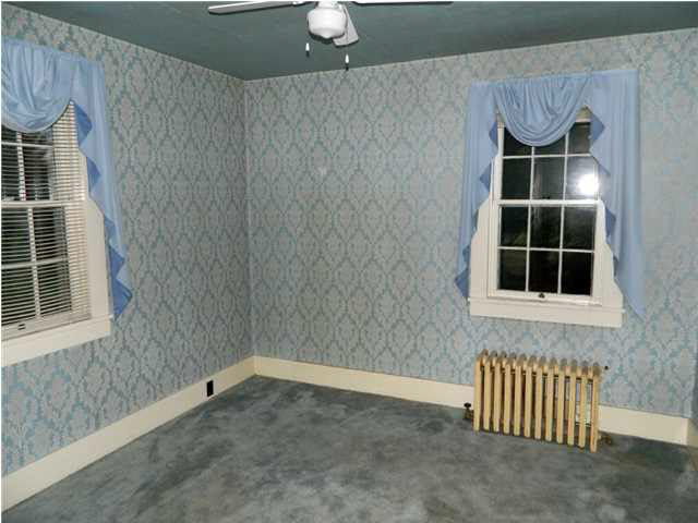 207 N Chestnut St, Huntingburg, IN 47542 photo 8