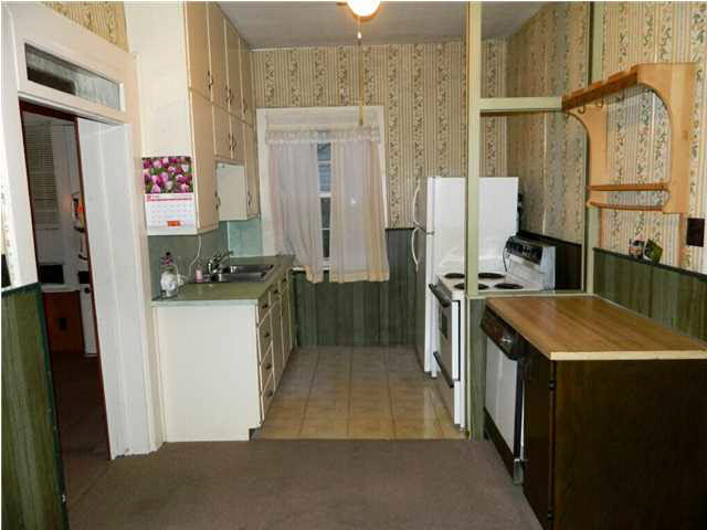 207 N Chestnut St, Huntingburg, IN 47542 photo 7