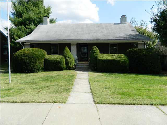 207 N Chestnut St, Huntingburg, IN 47542 photo 1