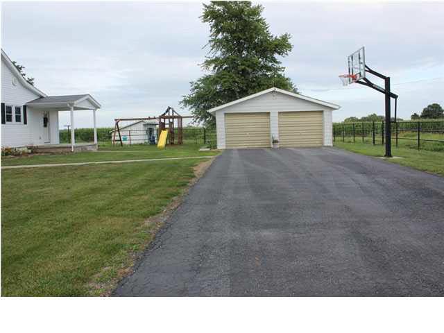 6662 S 350 E, Montgomery, IN 47558 photo 11