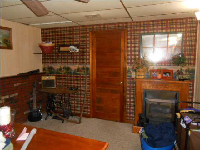 117 E Cooper St, Odon, IN 47562 photo 16