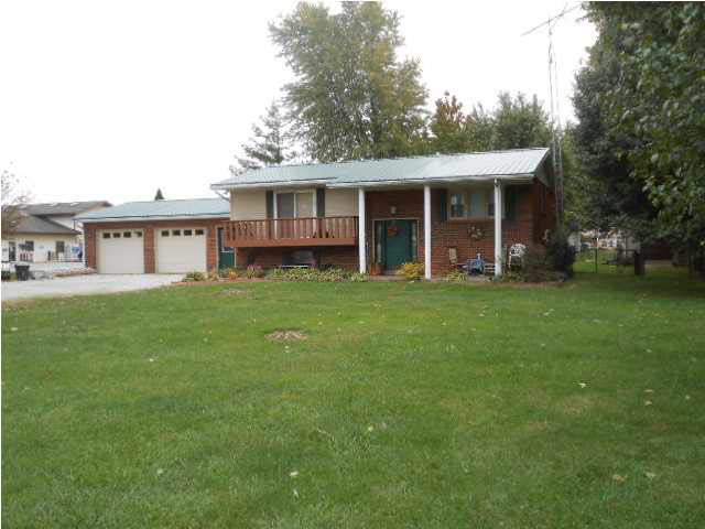 117 E Cooper St, Odon, IN 47562 photo 1