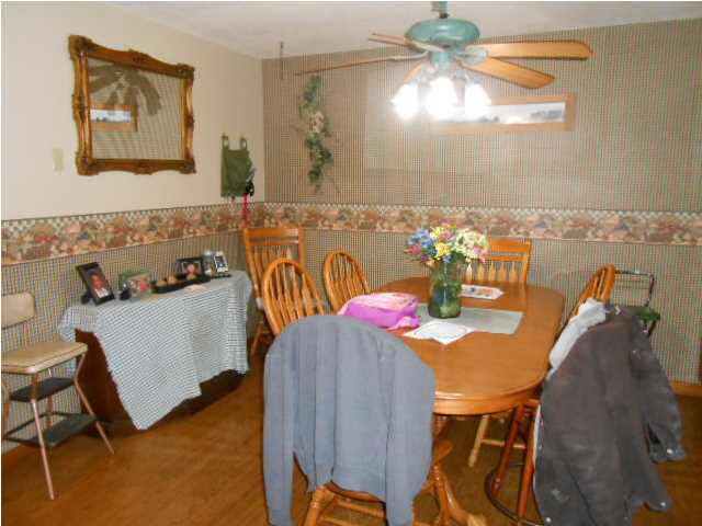 117 E Cooper St, Odon, IN 47562 photo 12
