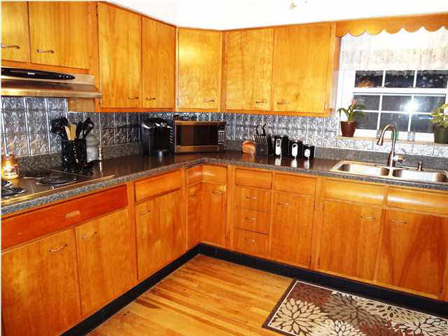 2911 Mesker Park Dr, Evansville, IN 47720 photo 10