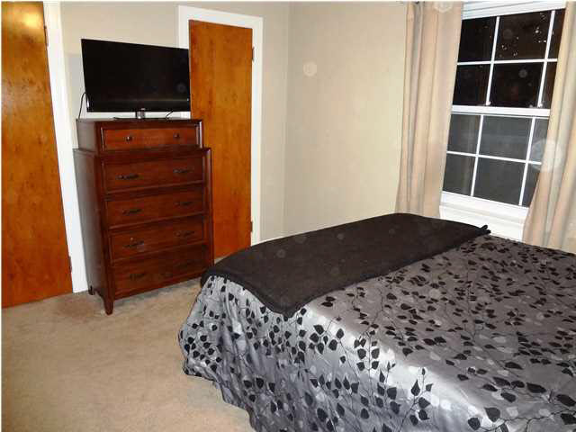 2911 Mesker Park Dr, Evansville, IN 47720 photo 14