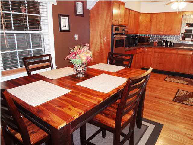 2911 Mesker Park Dr, Evansville, IN 47720 photo 7