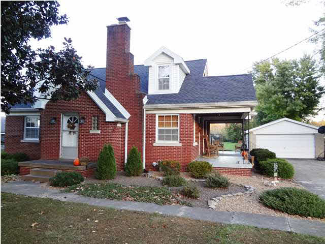 2911 Mesker Park Dr, Evansville, IN 47720 photo 1