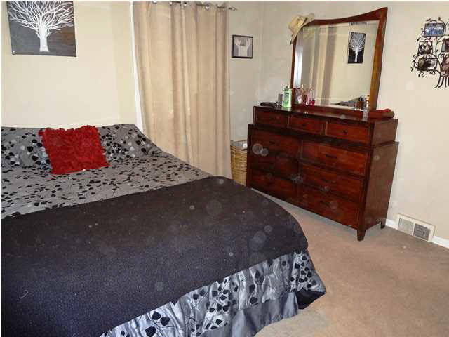 2911 Mesker Park Dr, Evansville, IN 47720 photo 13