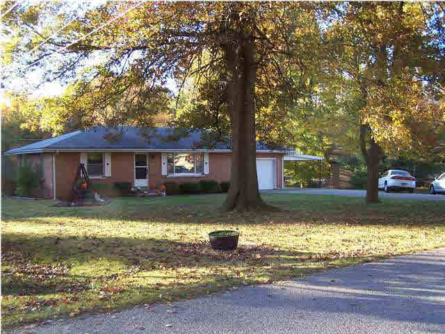 7926 New Maple Rd, Evansville, IN 47710 photo 1