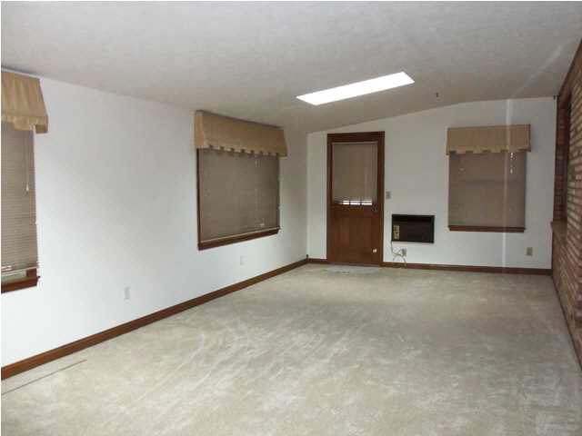 4033 Citation Dr, Newburgh, IN 47630 photo 12