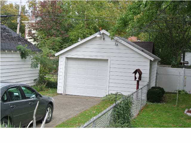 910 Busseron St, Vincennes, IN 47591 photo 6