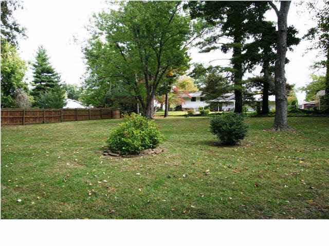 910 Plaza Dr, Evansville, IN 47715 photo 24