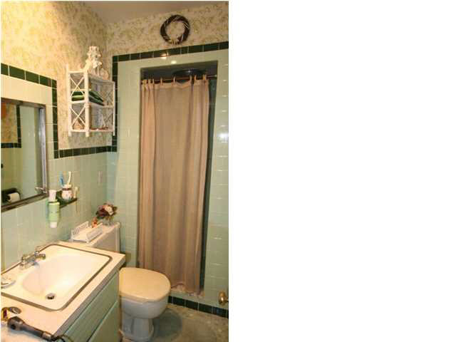 910 Plaza Dr, Evansville, IN 47715 photo 9