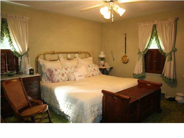 910 Plaza Dr, Evansville, IN 47715 photo 10