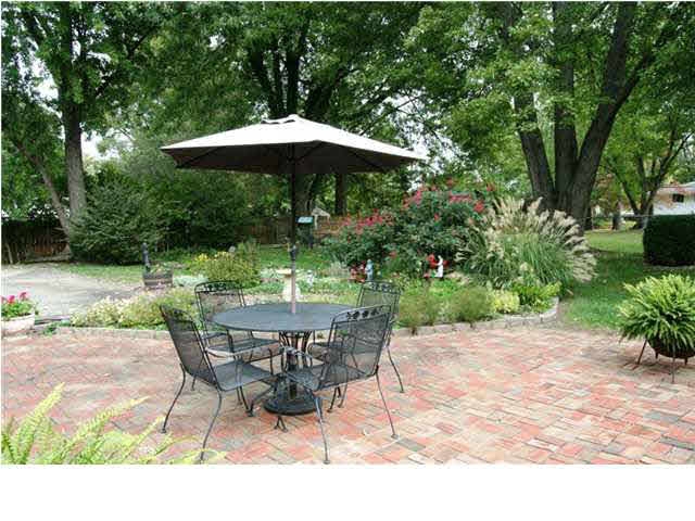 910 Plaza Dr, Evansville, IN 47715 photo 23