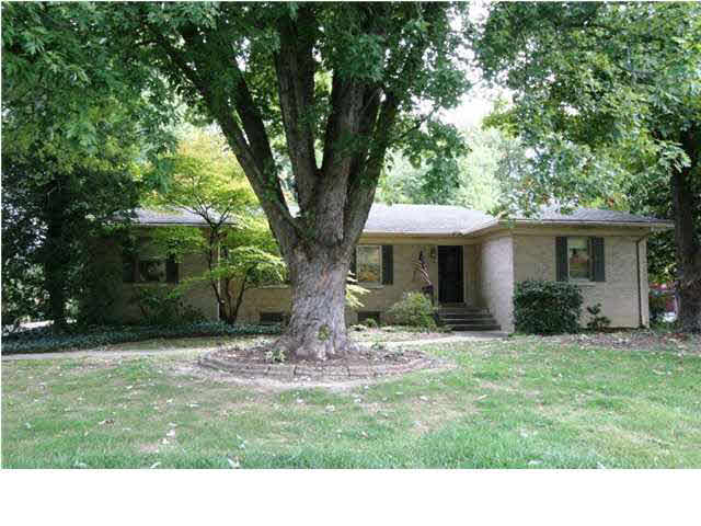 910 Plaza Dr, Evansville, IN 47715 photo 1