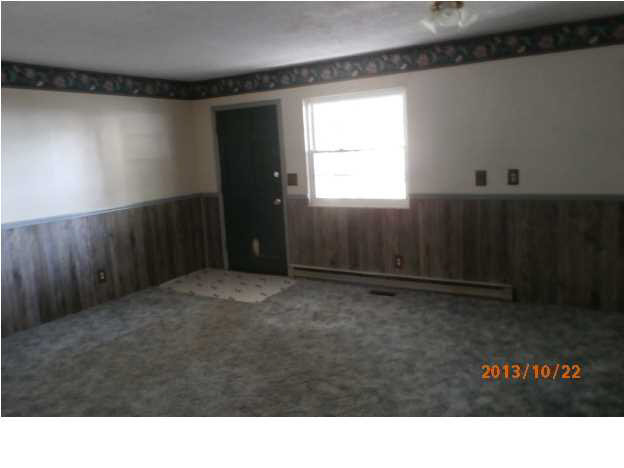 120 W Washington St, Chandler, IN 47610 photo 7