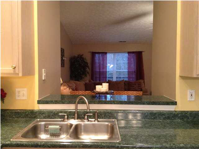 3250 Dellwood Ct, Evansville, IN 47725 photo 2