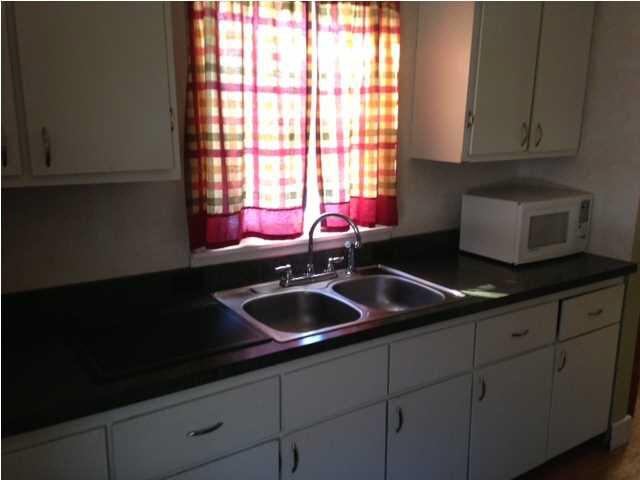 1744 Bedford Rd, Washington, IN 47501 photo 2