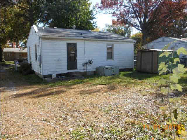 1709 Broadmoor Ave, Evansville, IN 47714 photo 4