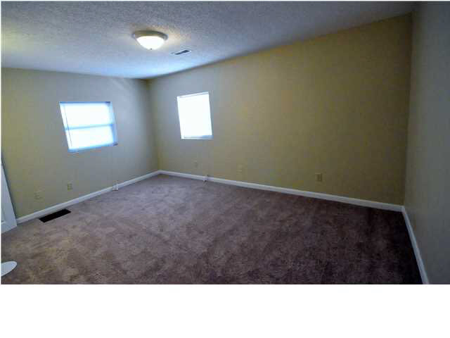 3211 S Weinbach Ave, Evansville, IN 47714 photo 15