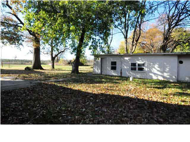 3211 S Weinbach Ave, Evansville, IN 47714 photo 18