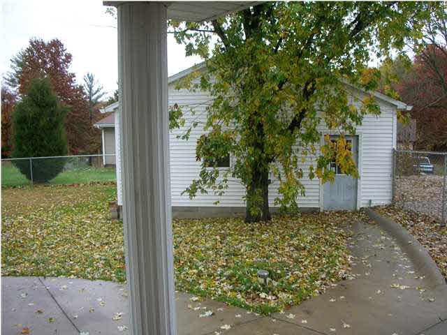 7421 New Harmony Rd, Evansville, IN 47720 photo 5