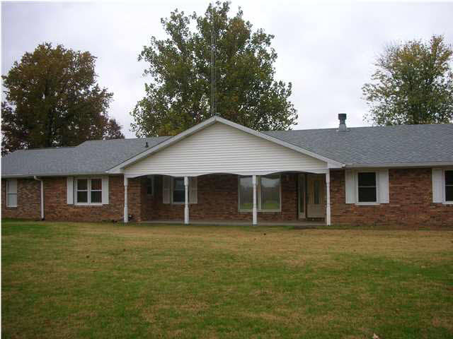 7421 New Harmony Rd, Evansville, IN 47720 photo 2