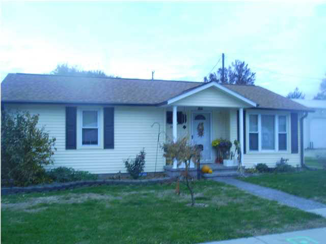 304 E Main St, Washington, IN 47501 photo 6
