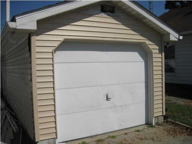 301 E Lafayette St, Winslow, IN 47598 photo 15