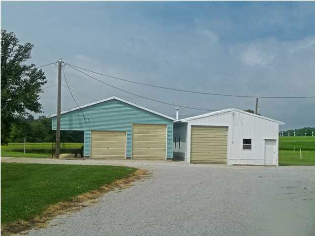 3400 Koressel Rd, Evansville, IN 47720 photo 4