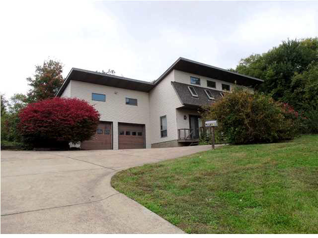 6912 Gardner Rd, Chandler, IN 47610 photo 1