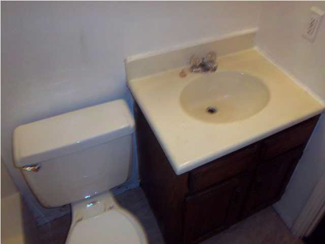 701 E Oregon St, Evansville, IN 47711 photo 3