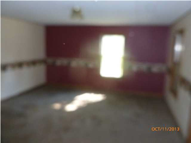 515 N Park Ave, Jasonville, IN 47438 photo 3